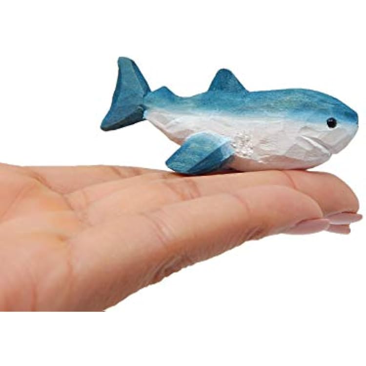 Selsela Great White Shark Wooden Figurine - Hand-Carved Miniature Sea Animal Sculpture, Great White Shark Figurine. Ocean Decor Statue, Eco-Friendly Cake Topper & Collector Gift