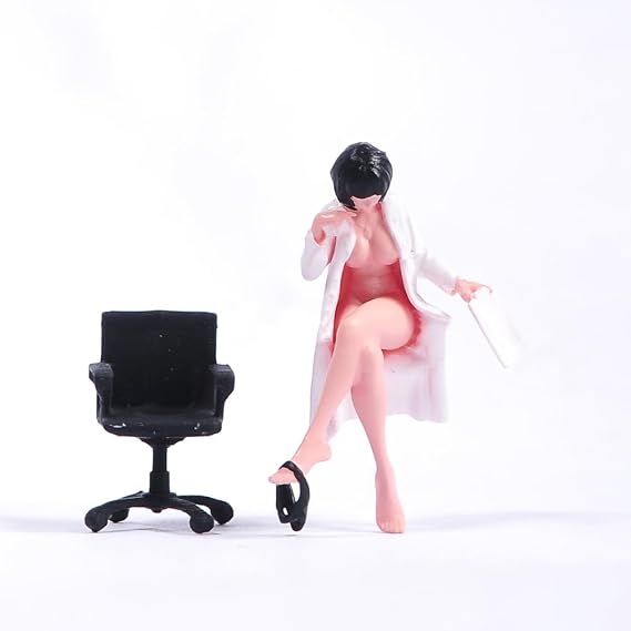 Painted Miniatures 1/64 Scale Diorama Figure Tiny People Action Figure Doll Model Scene Props for Cars Vehicles (ZZ03978)