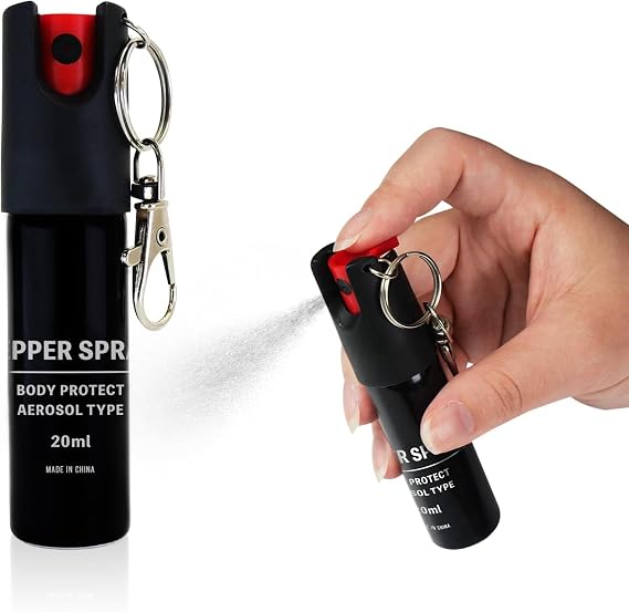 Crime prevention measures. Small to carry, big peace of mind. 匠plate Self-defense Bear Repellent Spray Self-defense Goods Security Goods Compact Camping Hiking Unisex
