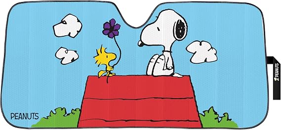 Plasticolor 002829R01 Peanuts Snoopy on Doghouse Front Windshield Accordion Sunshade