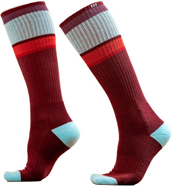Womens knee high deadlift socks | For female strength athletes