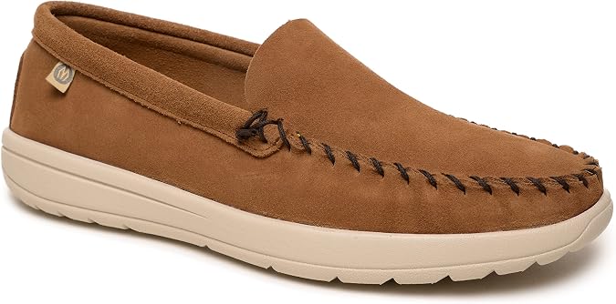 Minnetonka Men's Discover Classic Moccasin