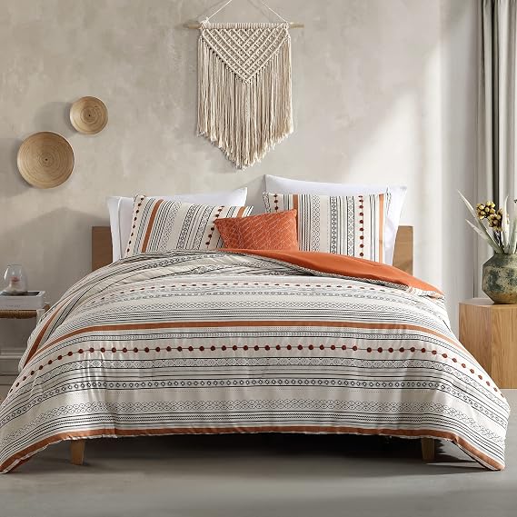 Modern Threads - Layne Collection 4-Piece Comforter Set - Reversible Elegant Bed Set - Includes Comforter, Shams, Decorative Pillows - Luxurious Bedding King
